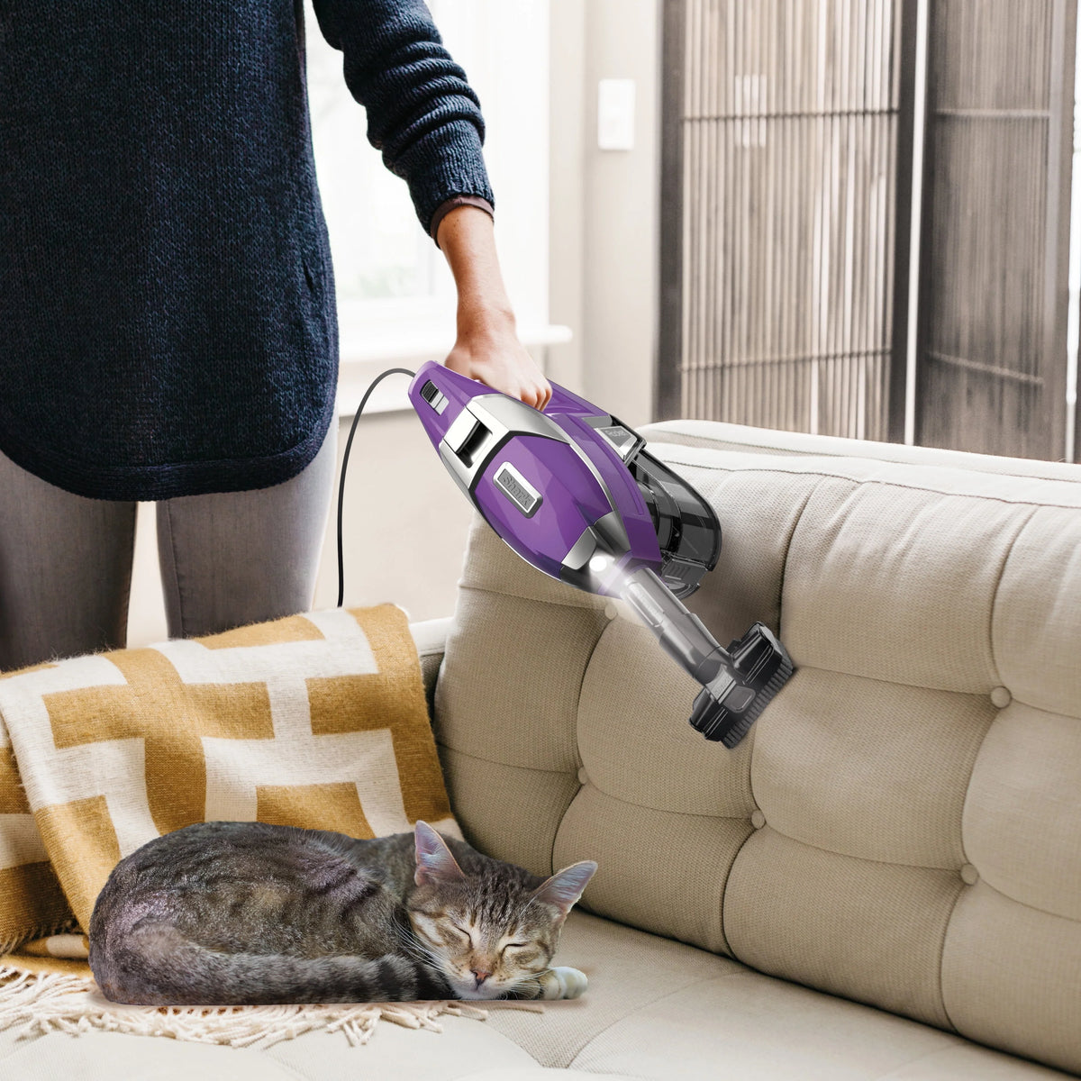 Corded Stick Vacuum Cleaner with Self-Cleaning Brushroll T896407